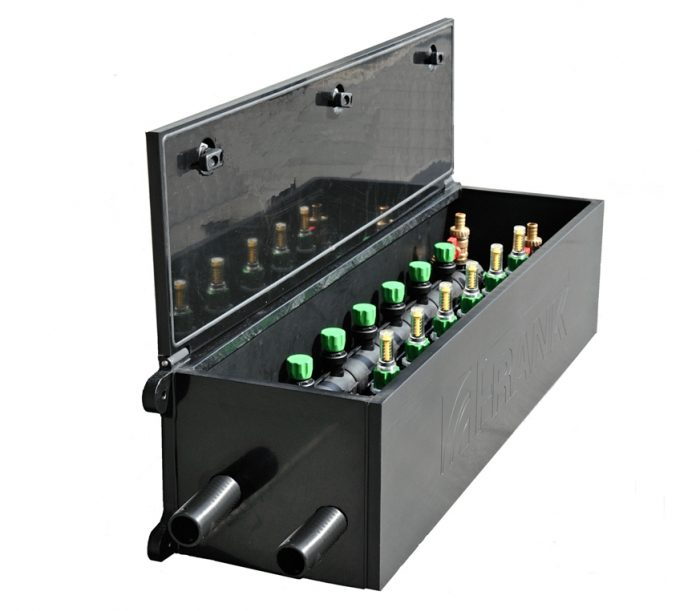 Camin rectangular din PE pentru montaj pe perete cu distribuitor tip WM DN 32 mm FRANK [7]