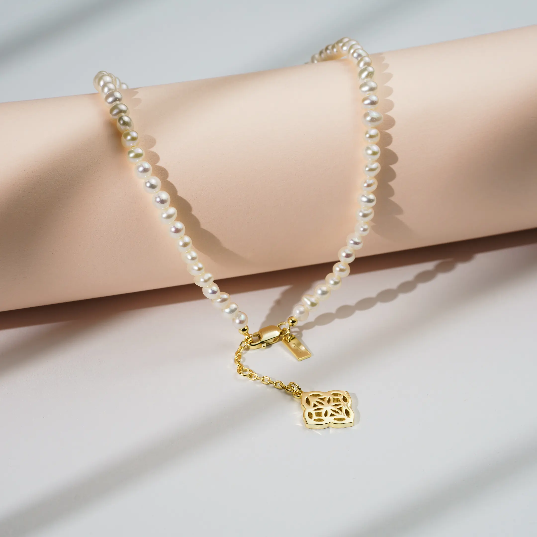 Brățară de picior din argint cu perle naturale de cultură mici Inimă Auriu [2]