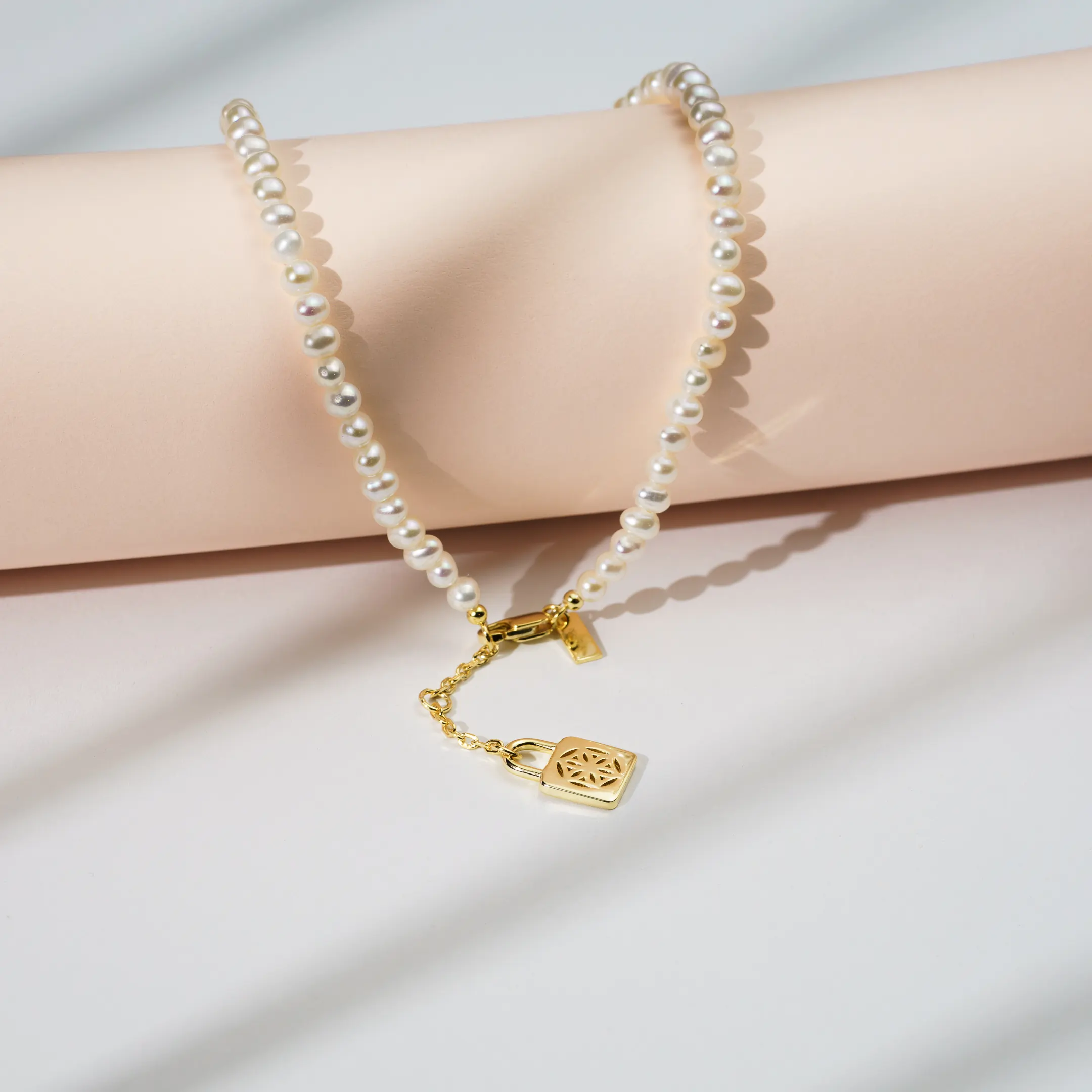 Brățară de picior din argint cu perle naturale de cultură mici Sigiliu Auriu [2]