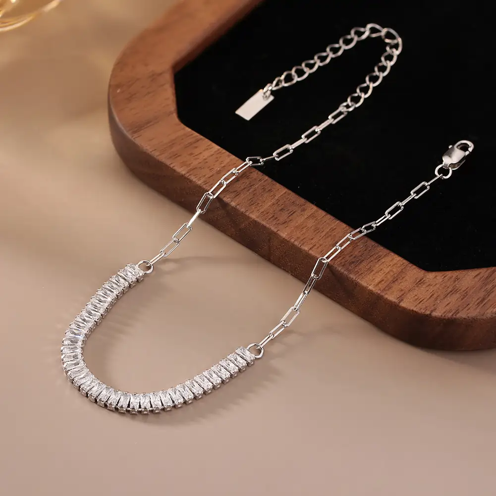 Brățară din argint cu zirconiu Baguette Argintiu [2]