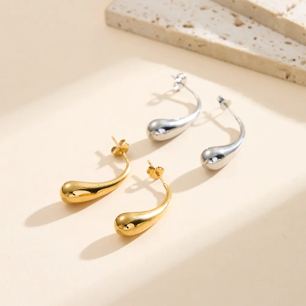 Cercei Statement Drop Auriu [3]