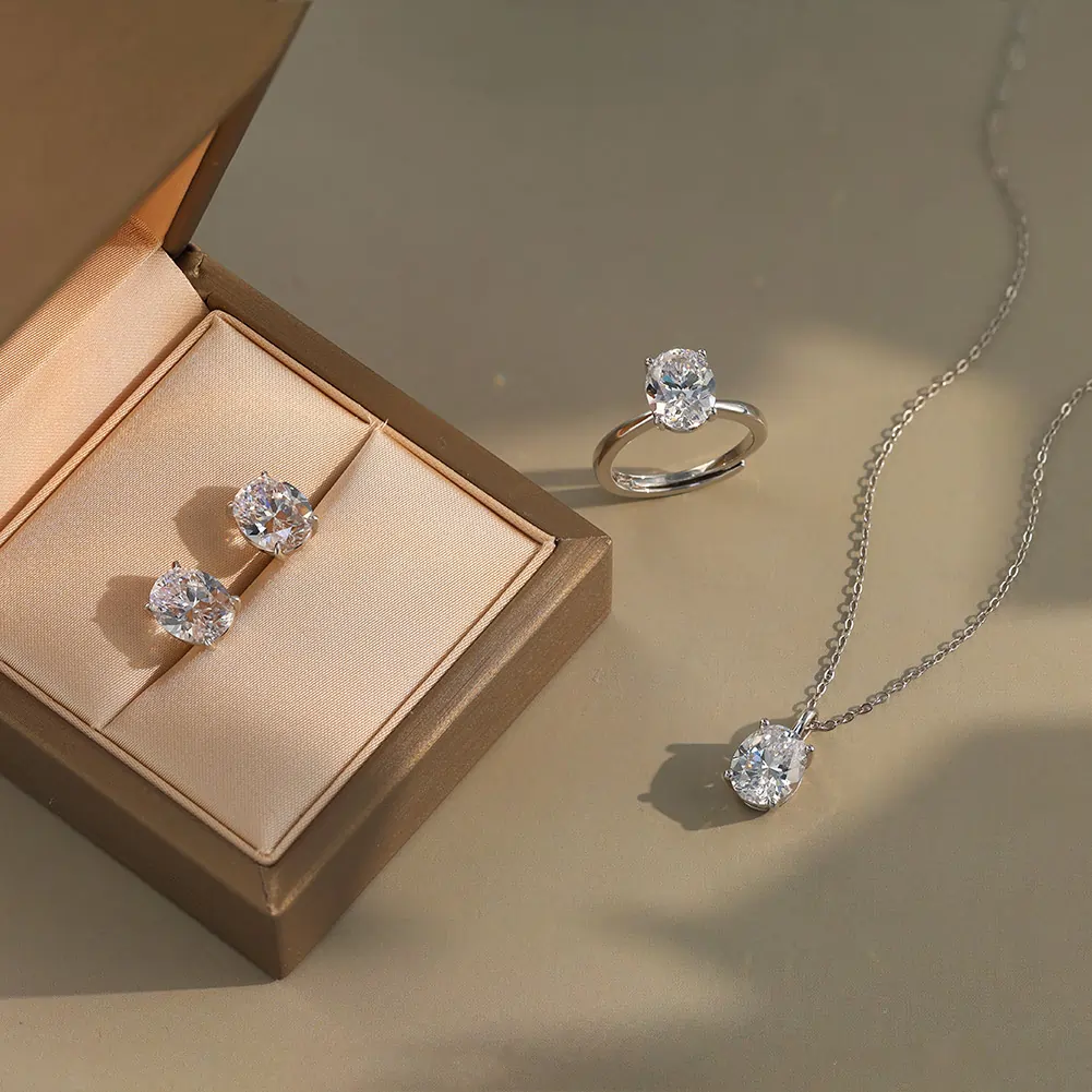 Inel din argint cu zirconiu Oval Solitaire Argintiu [3]