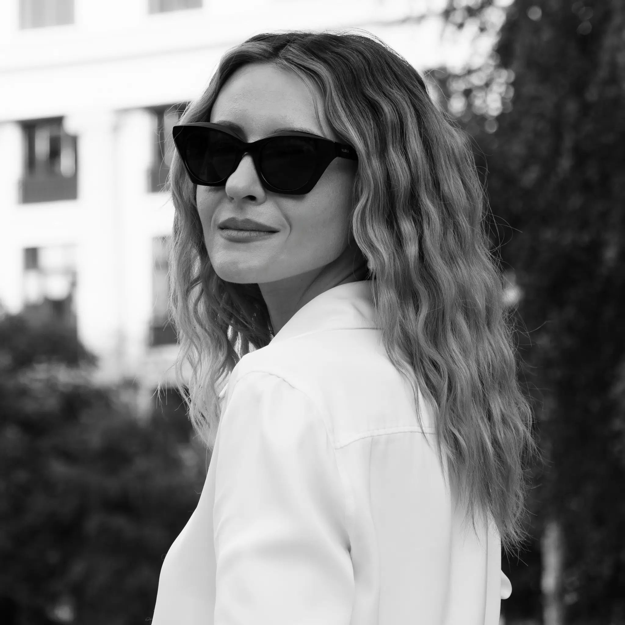 Ochelari de Soare NURIA cu Ramă Cat-Eye Eclipse Elegance Black [6]