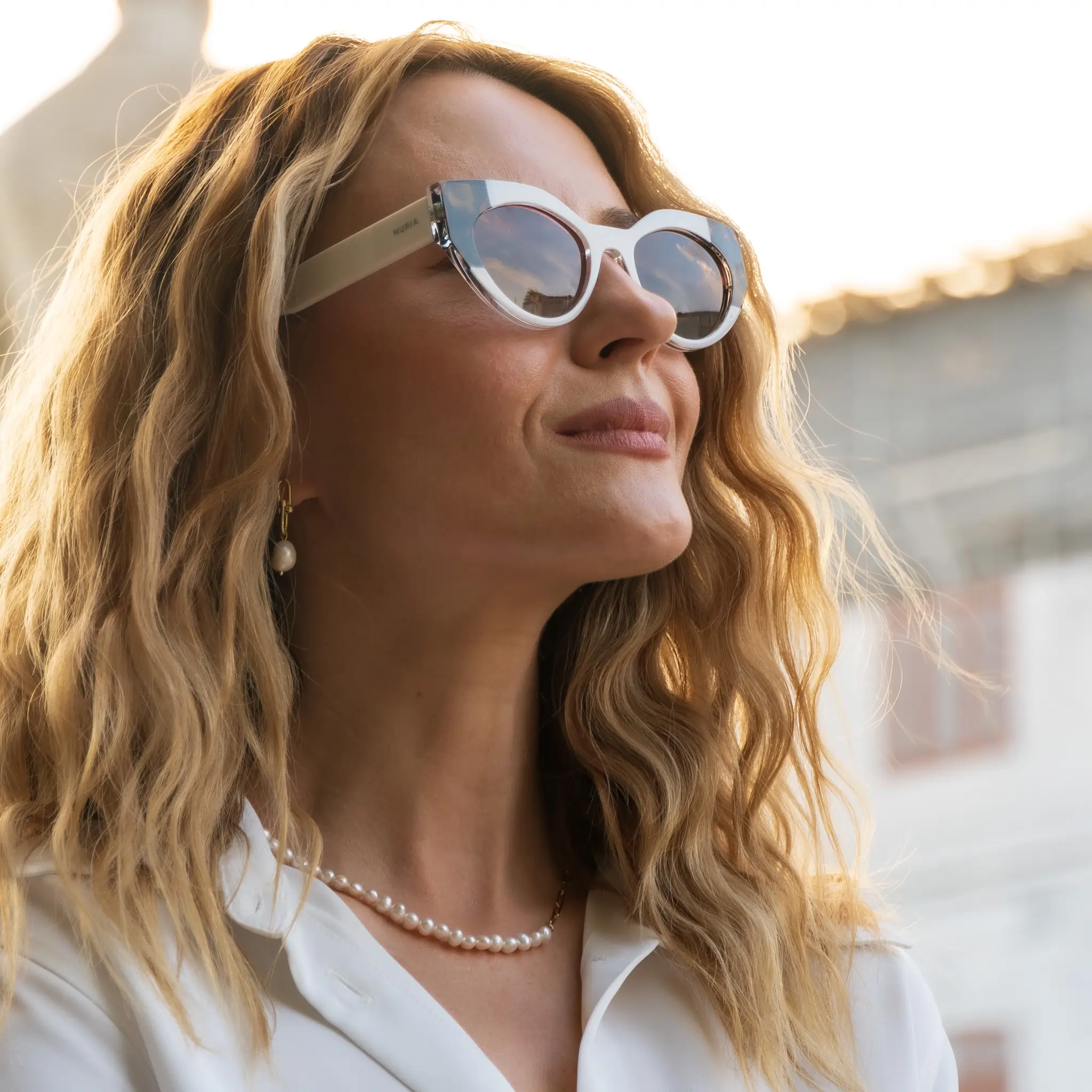 Ochelari de Soare NURIA cu Ramă Cat-Eye Santiago Sunset Beige Tortoise [4]