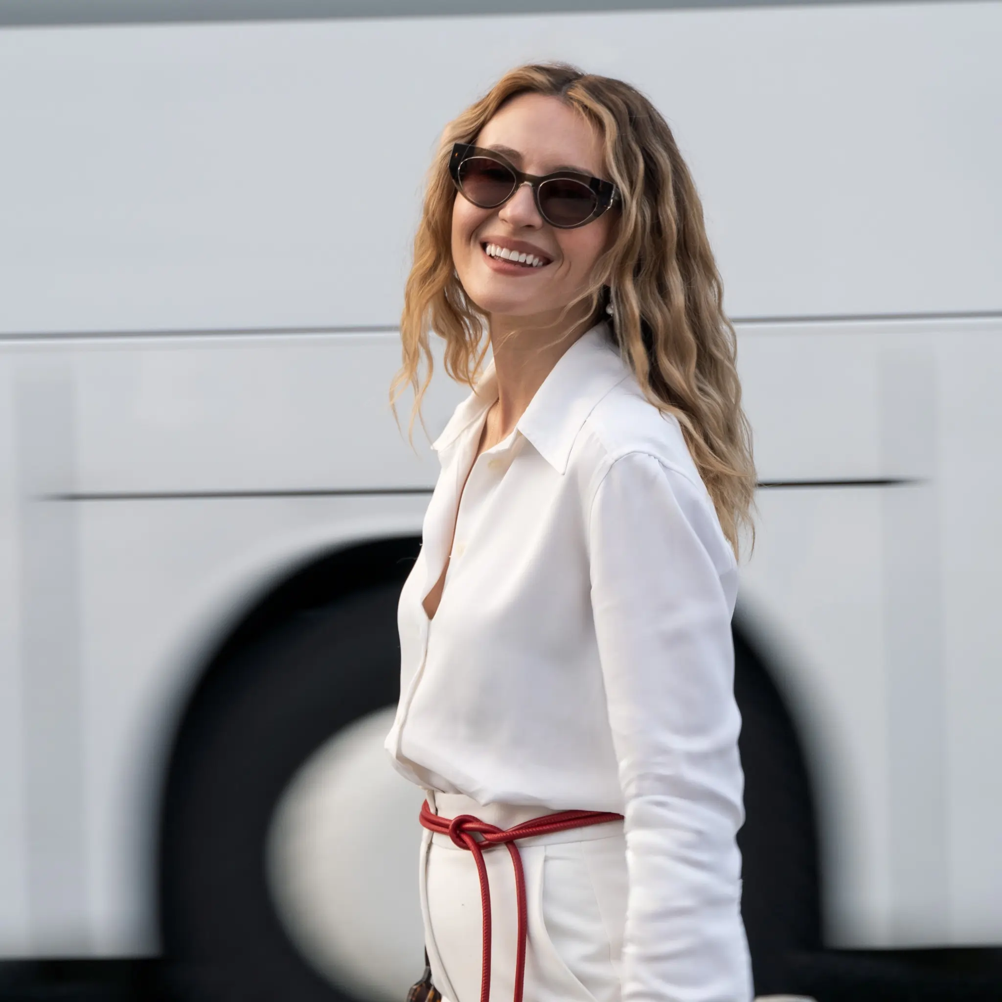 Ochelari de Soare NURIA cu Ramă Cat-Eye Santiago Sunset Olive Tortoise [4]