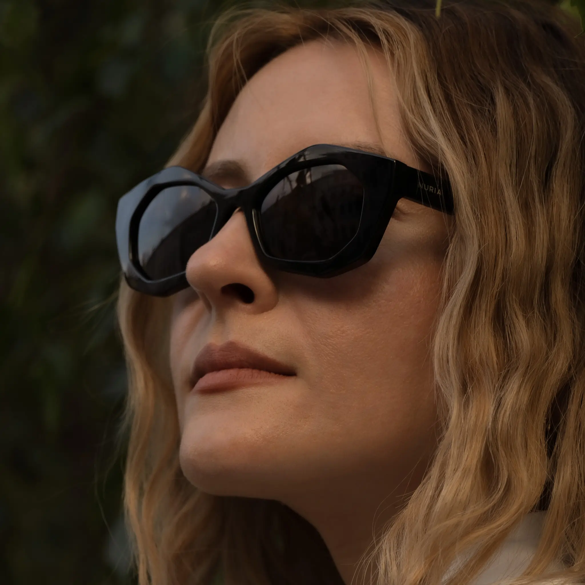 Ochelari de Soare NURIA cu Ramă Geometrică Midnight Cascade Black [7]