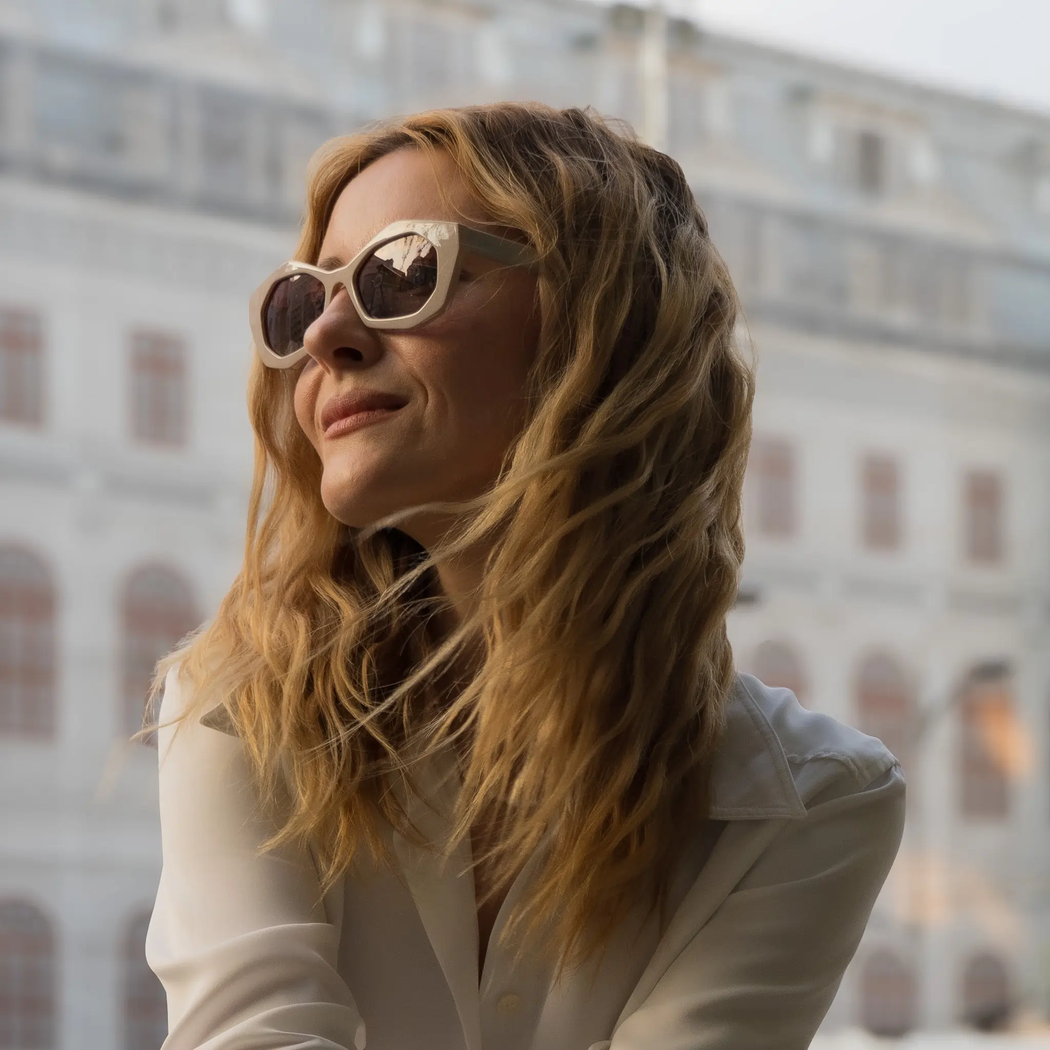 Ochelari de Soare NURIA cu Ramă Geometrică Midnight Cascade Ivory [5]