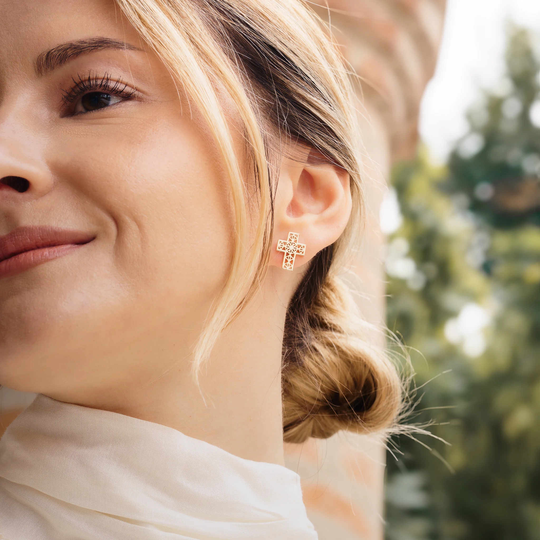 Set Colier, Brățară și Cercei din argint cu perle naturale de cultură mici Cruce Auriu [4]