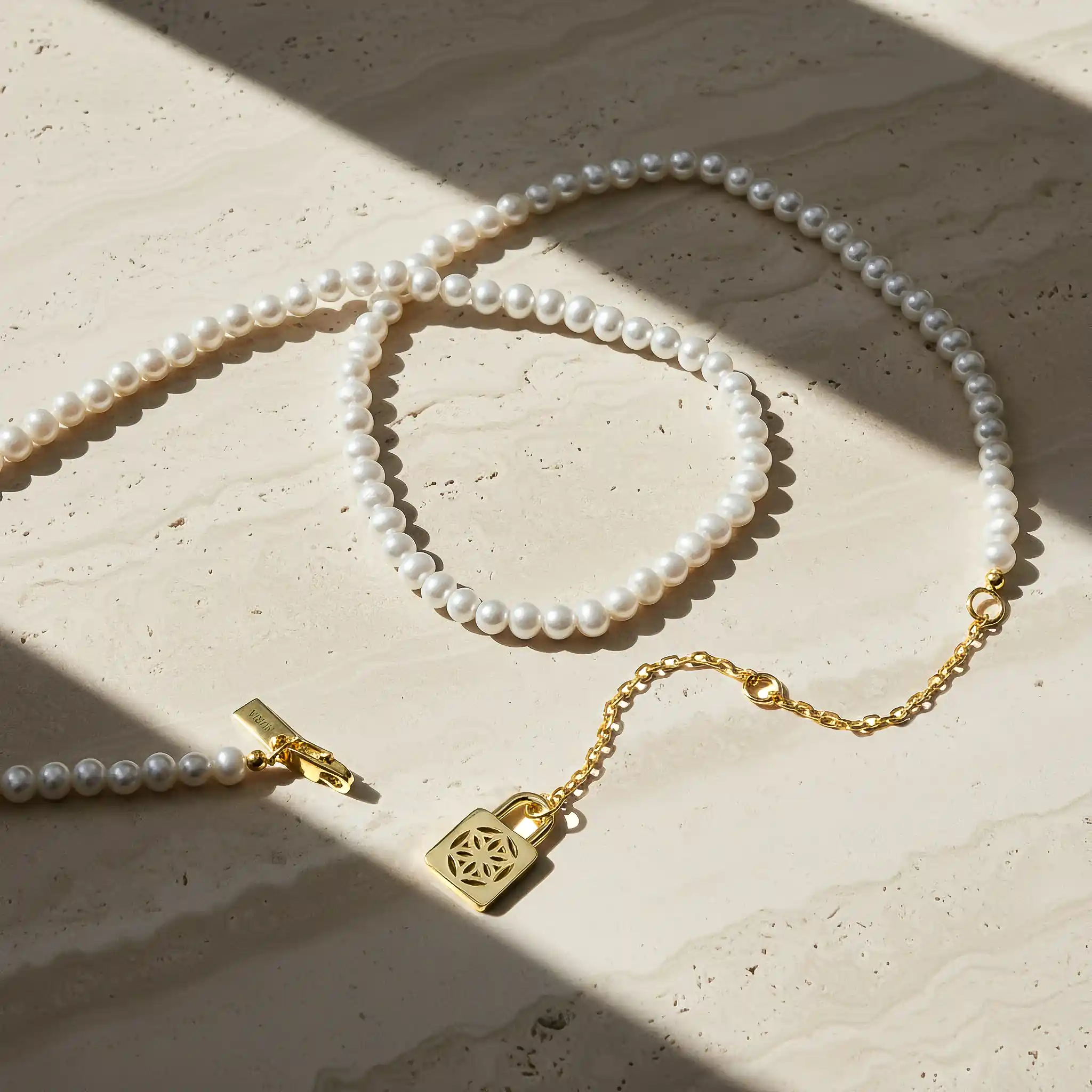 Set Colier și Brățară Argint cu perle naturale de cultură mici Sigiliu Auriu [2]