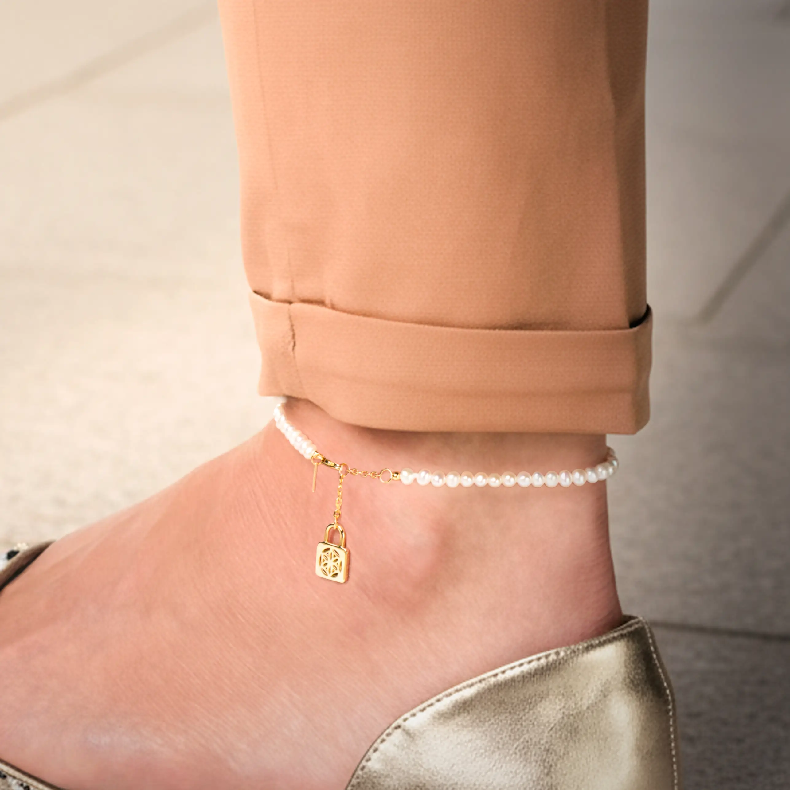 Produse Noi - Brățară de picior din argint cu perle naturale de cultură mici Sigiliu Auriu