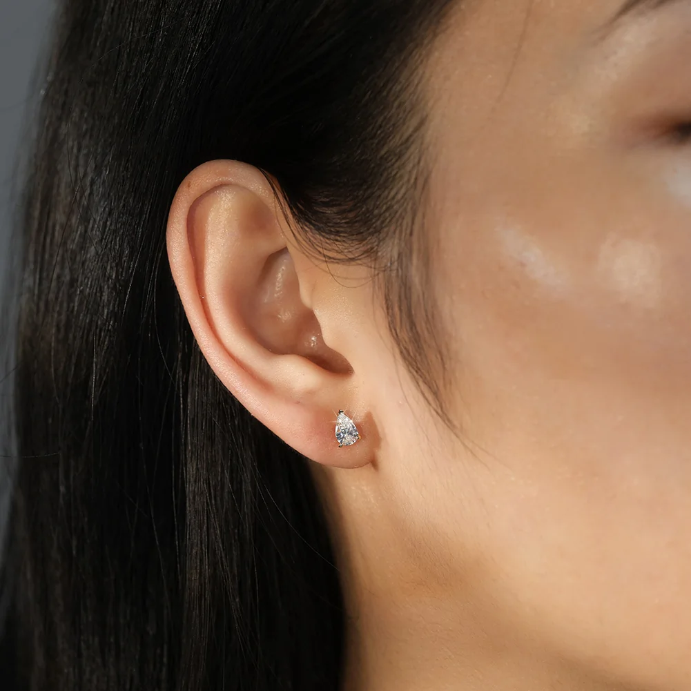 Cercei din argint - Cercei din argint cu moissanite Pear Moissanite Argintiu