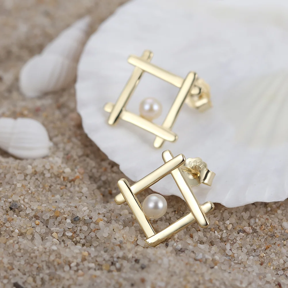 Bijuterii Perle Naturale - Cercei din Argint cu Perle Naturale de Cultură Geometric Stud Gold