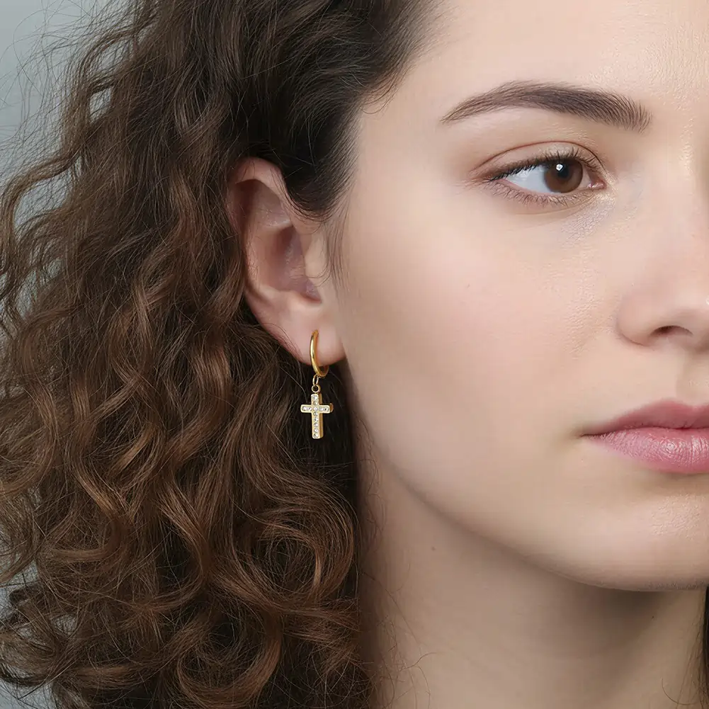 Produse Noi - Cercei Statement cu Cristale Zirconiu Cruz Auriu