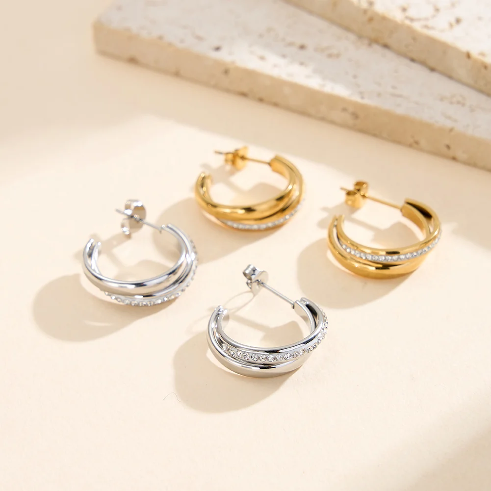 Produse Noi - Cercei Statement cu Cristale Zirconiu Twist Auriu