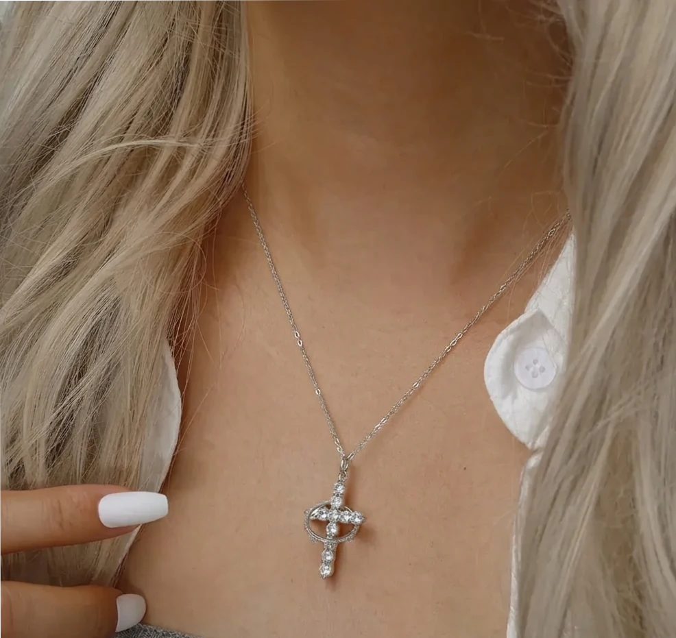 Coliere din argint - Colier din argint cu zirconiu Cross Crown Argintiu