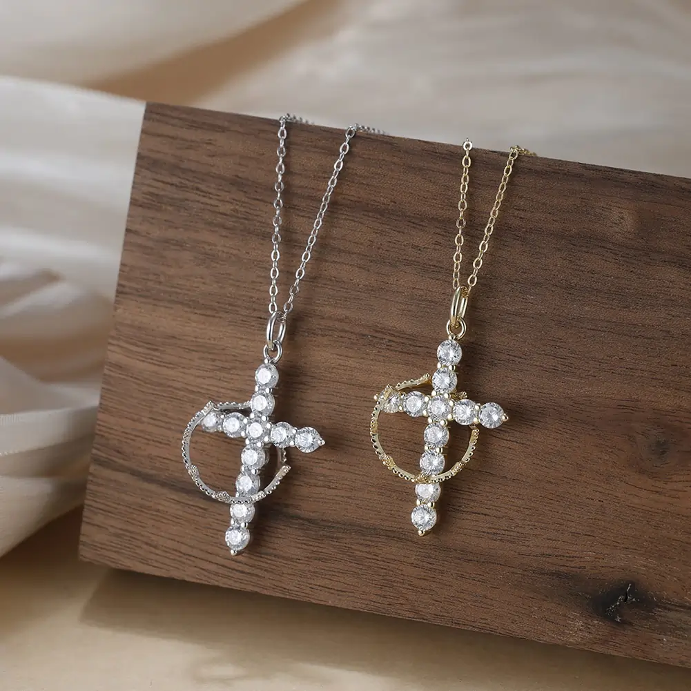 Coliere din argint - Colier din argint cu zirconiu Cross Crown Auriu