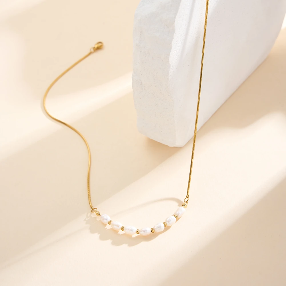 Coliere Statement - Colier Statement cu Perle Naturale Arc Auriu