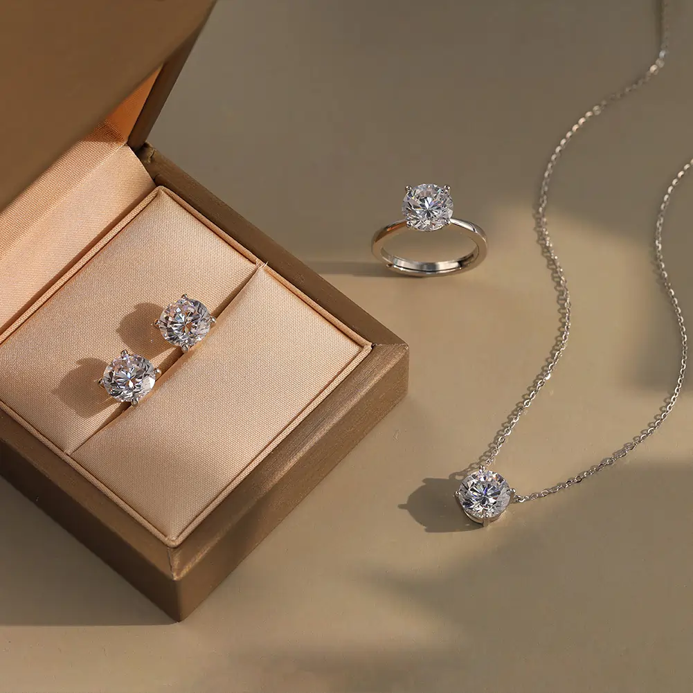 Inele din argint - Inel din argint cu zirconiu Round Solitaire Argintiu