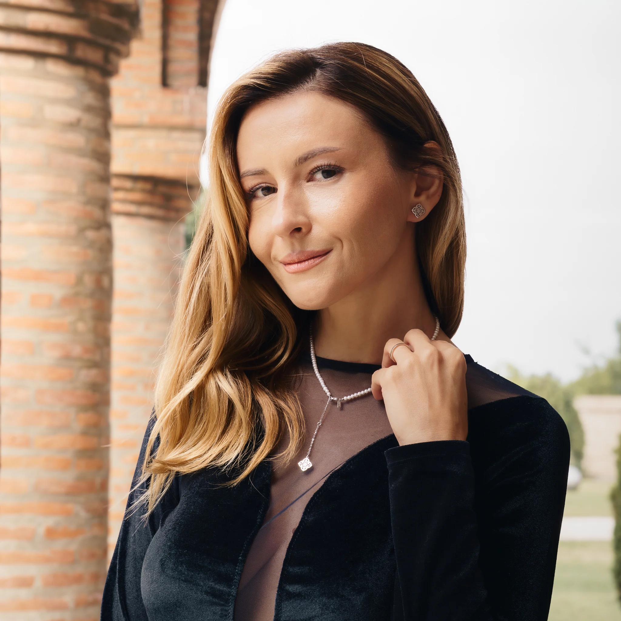 Seturi bijuterii din argint - Set Colier, Brățară și Cercei din argint cu perle naturale de cultură mici Inimă Argintiu