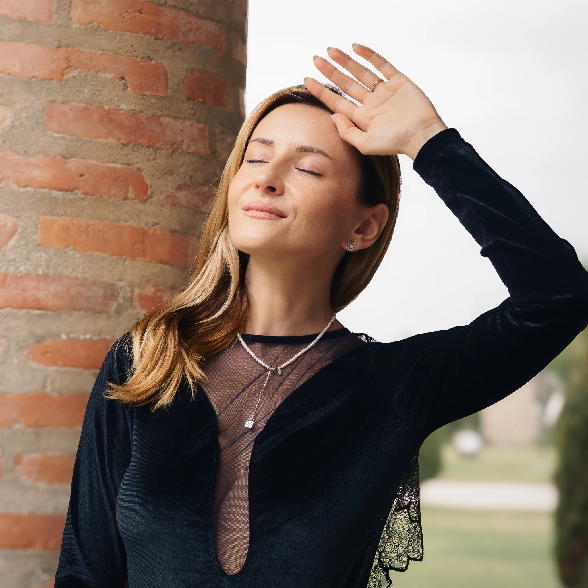 Seturi bijuterii din argint - Set Colier și Brățară Argint cu perle naturale de cultură mici Sigiliu Argintiu