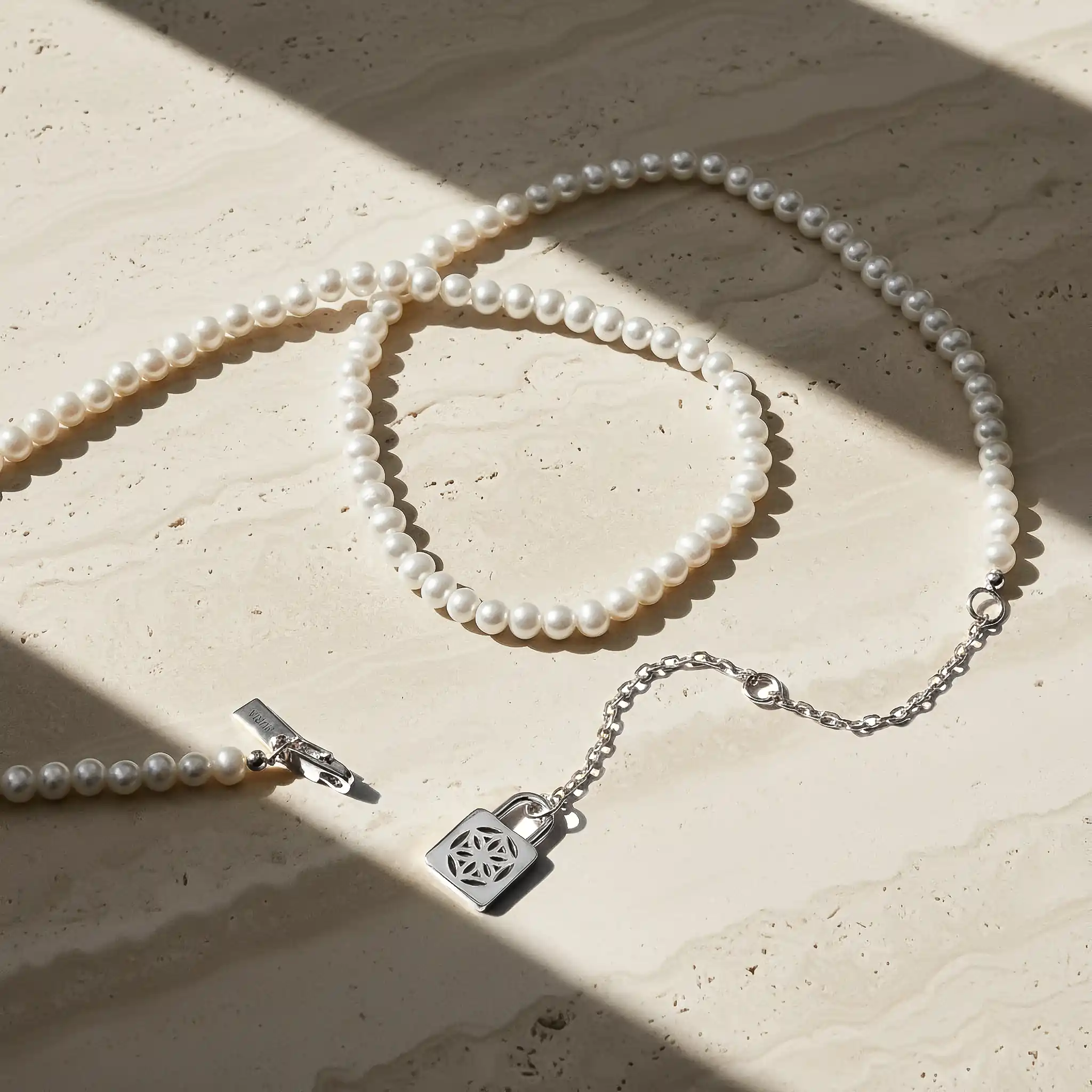 Seturi bijuterii din argint - Set Colier și Brățară Argint cu perle naturale de cultură mici Sigiliu Argintiu