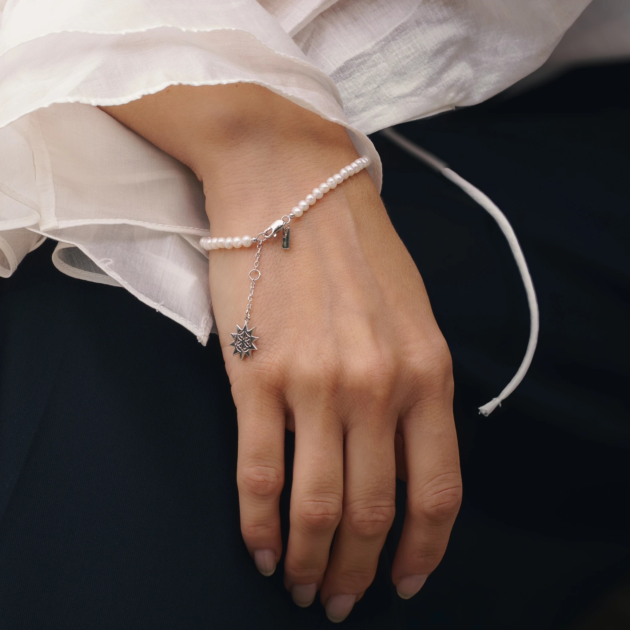 Seturi bijuterii din argint - Set Colier și Brățară Argint cu perle naturale de cultură mici Soare Argintiu