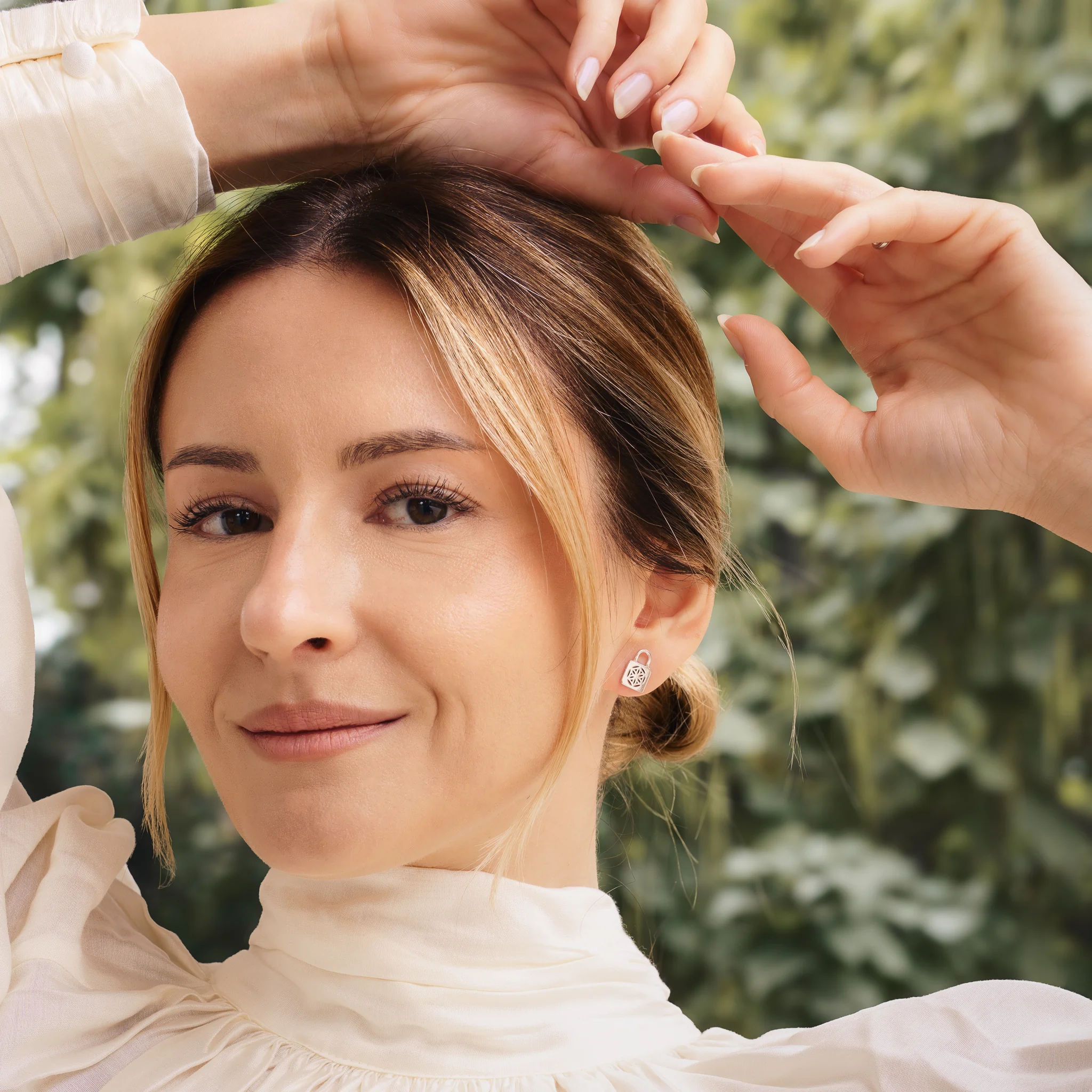 Christmas Sale - Set Colier și Cercei din argint cu perle naturale de cultură mici Sigiliu Argintiu