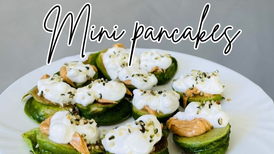 Mini pancakes în aluat de spanac