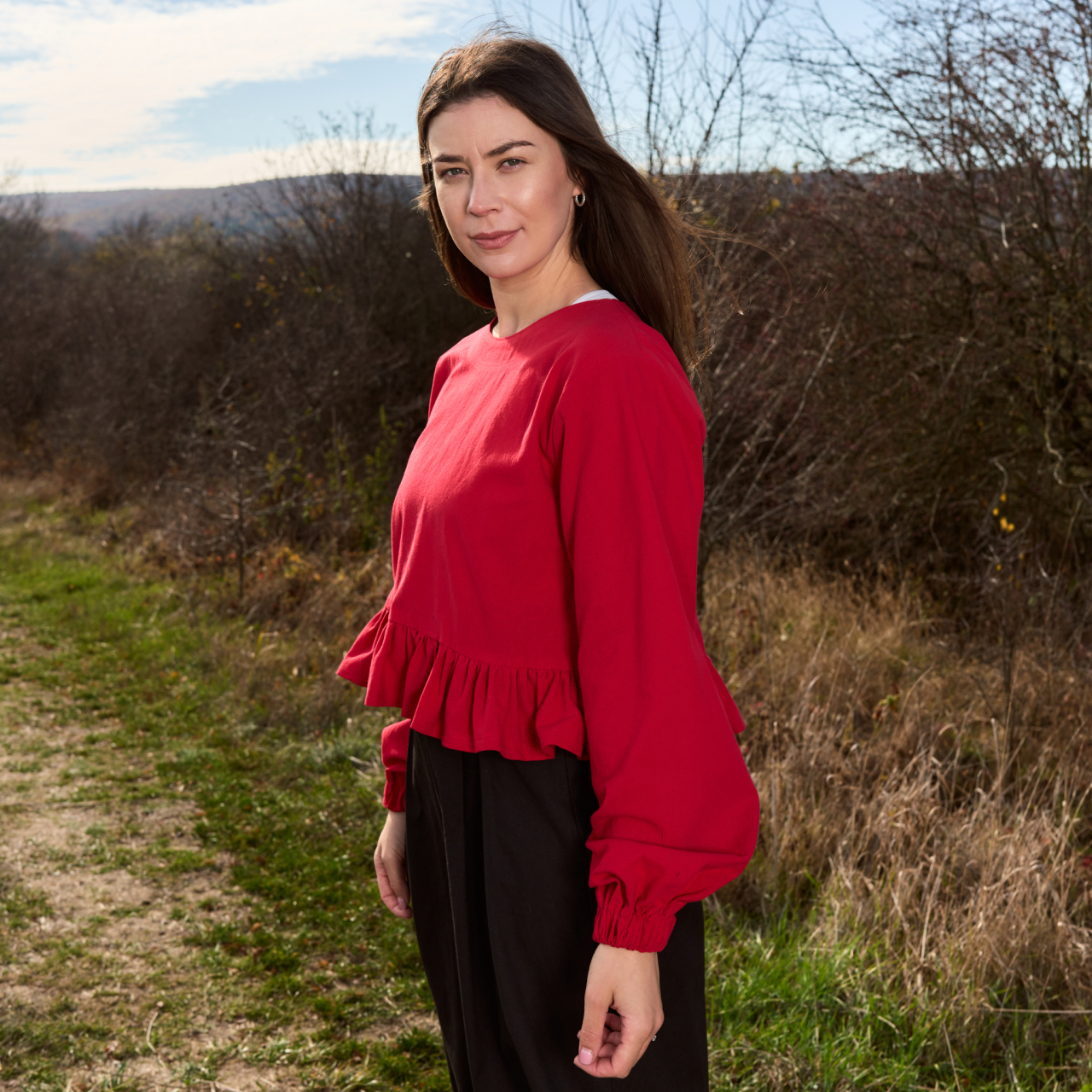 Bluza bumbac cu elastic la mâneci si volanas in talie. [1]