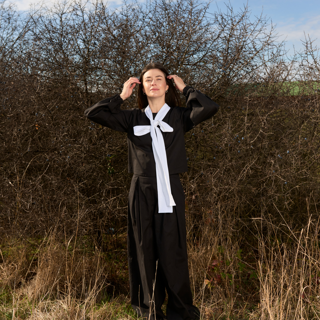 Bluza din bumbac natur cu fundita lunga si maneci cu elastic [2]