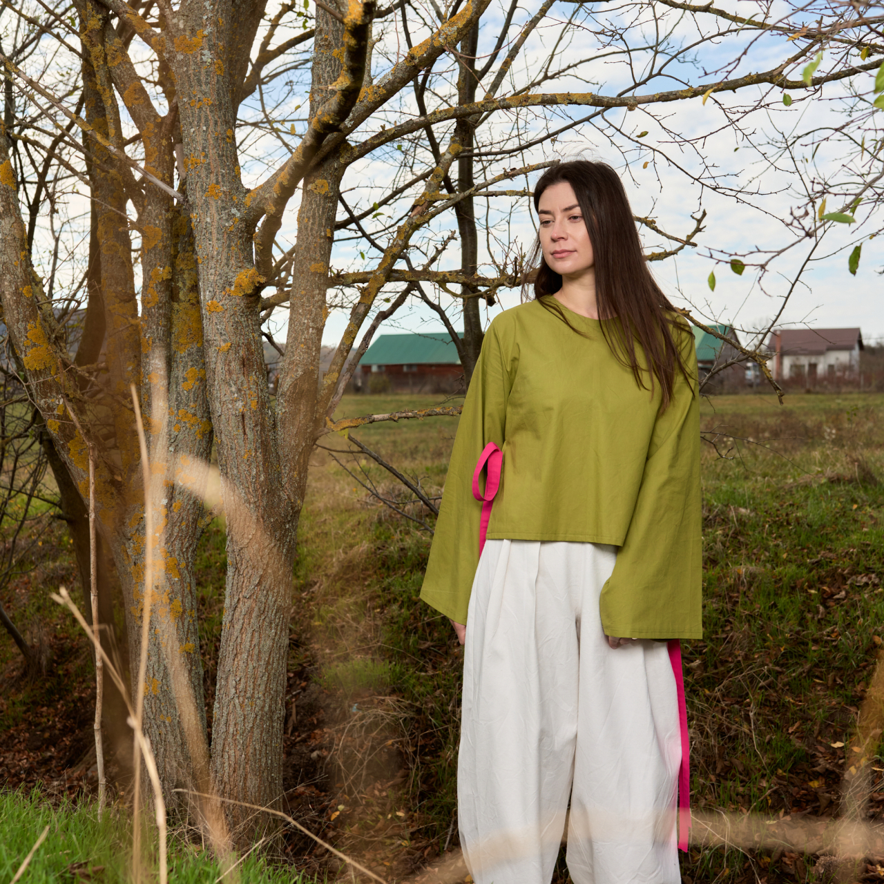 Bluza bumbac Olive cu snur roz [7]