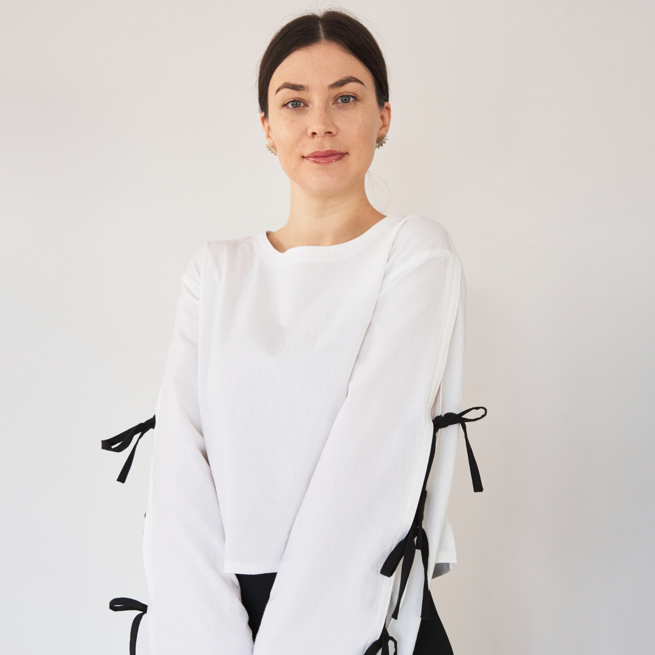 Bluză din bumbac cu mâneci lungi și fundițe laterale – Casual & Elegant [10]