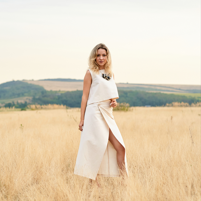 Fustă Petrecută din Bumbac Natural – Elegantă și Lejeră pentru Vară [3]