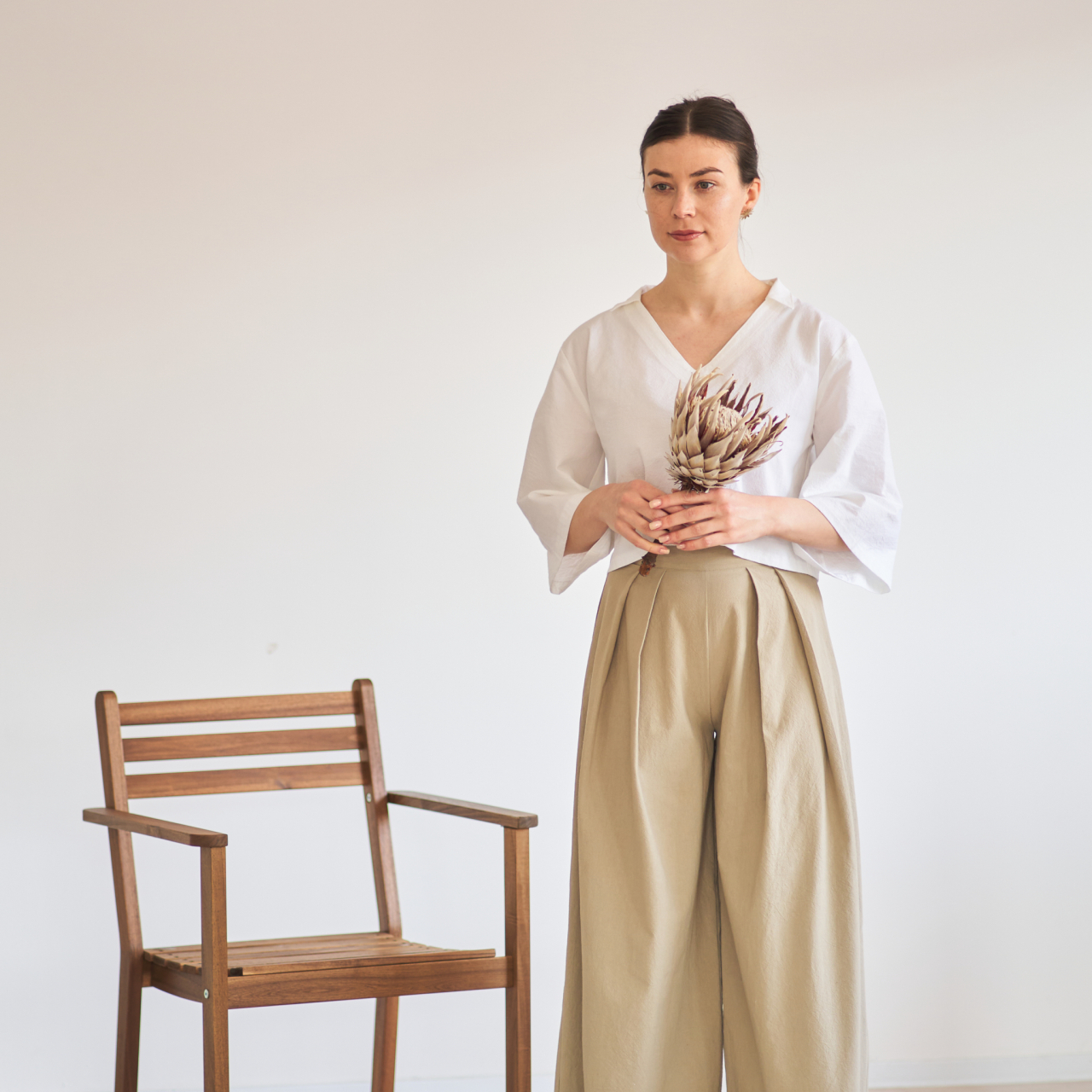 Pantaloni damă largi din bumbac natural cu fermoar ascuns – Confort și eleganță [5]