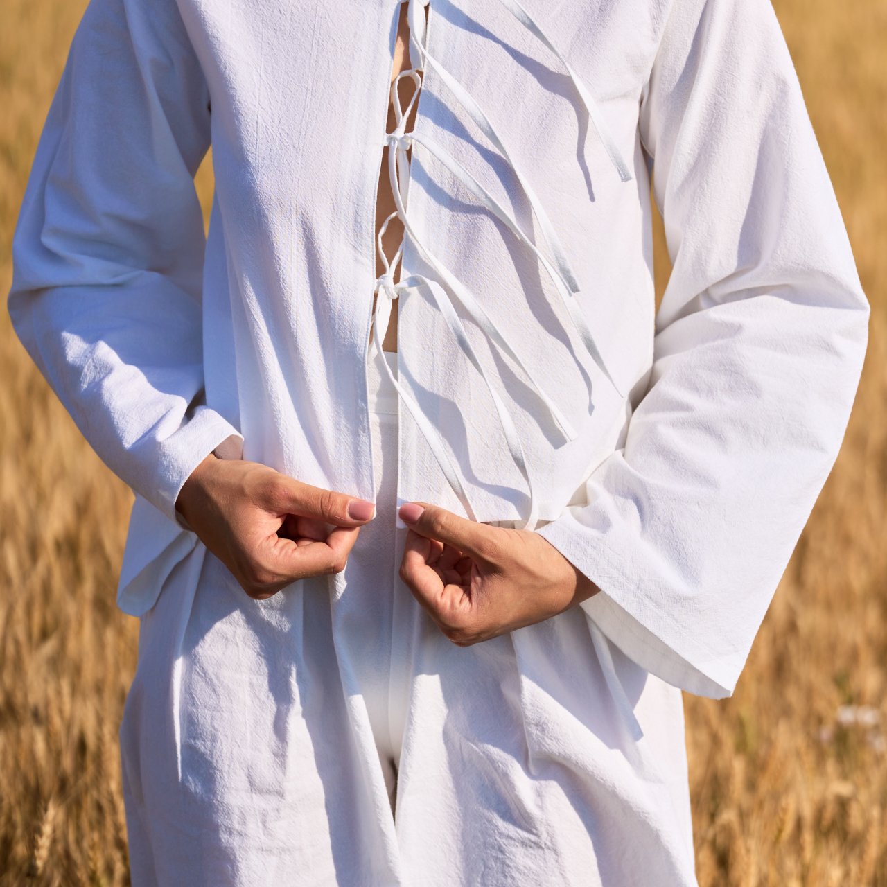Set dama din bumbac – bluza cu fundite si pantaloni scurti [4]