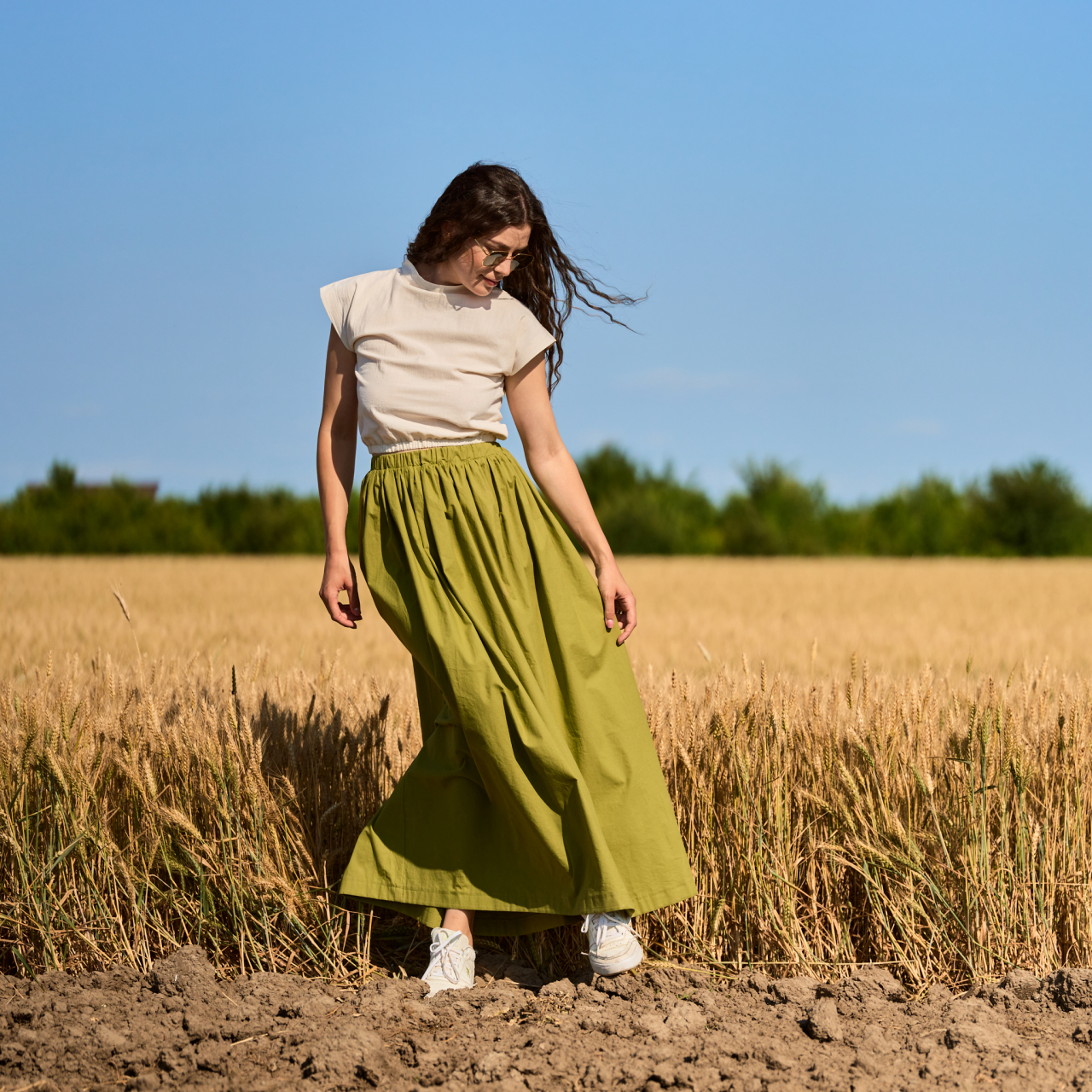 Top lejer din bumbac, culoare natur, cu elastic în talie – ideal pentru ținute casual și de vară [3]