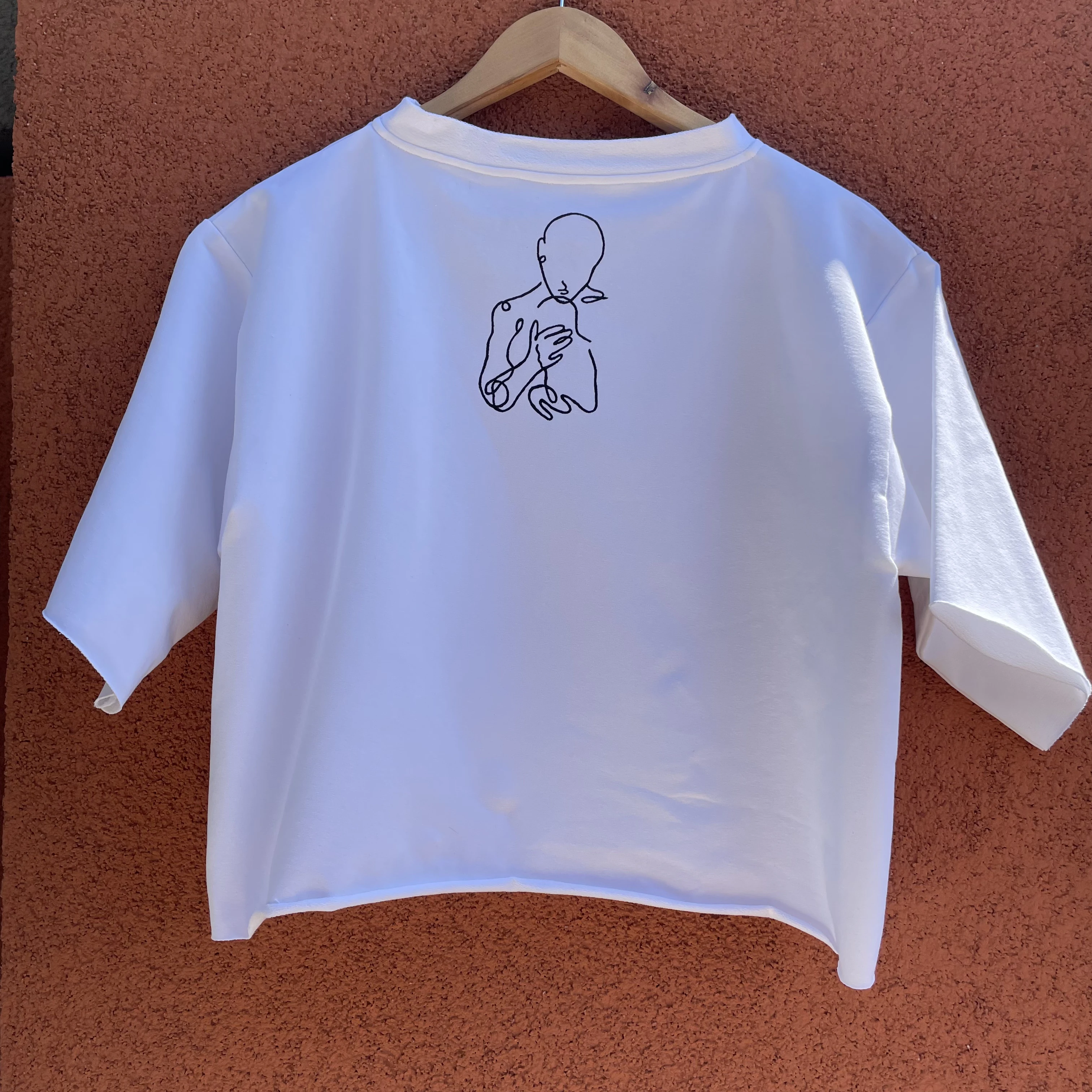 Tricou alb pictat manual mama si bebe [3]