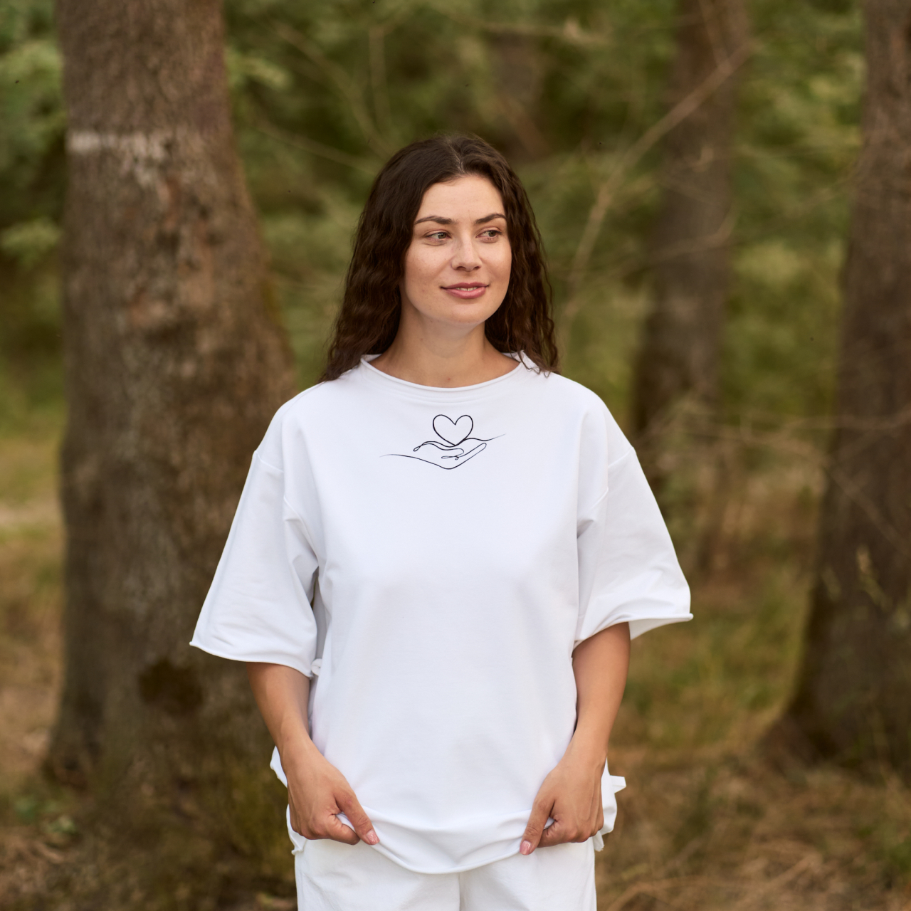 tricou pictat manual palma inima stilizata minimalist bumbac [4]