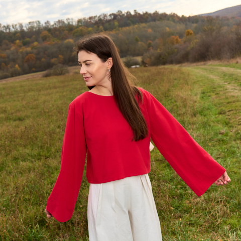 Bluza bumbac rosu cu funda natur spate [1]