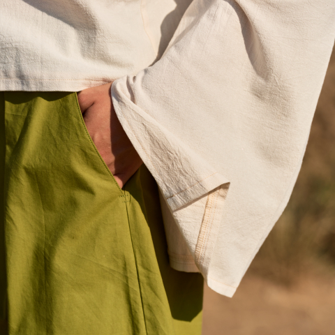 Pantaloni scurți din bumbac natural, culoare verde olive, lejeri cu buzunare [1]