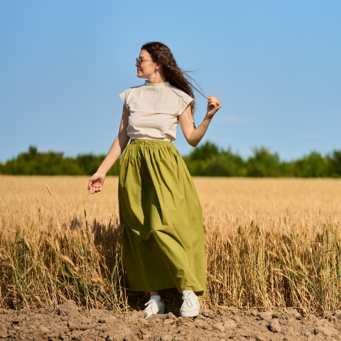 Top lejer din bumbac, culoare natur, cu elastic în talie – ideal pentru ținute casual și de vară [5]