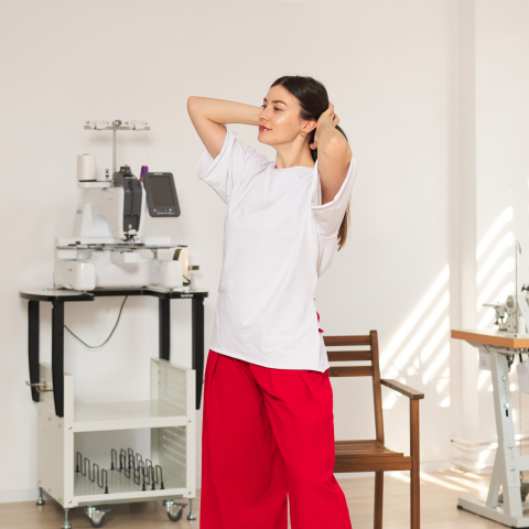 Tricou larg din bumbac, design cu șnur ajustabil – Confort și stil [7]