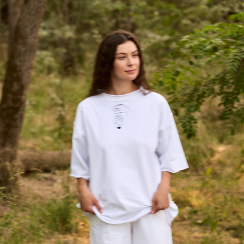 tricou pictat manual oversize inima mana fata [4]
