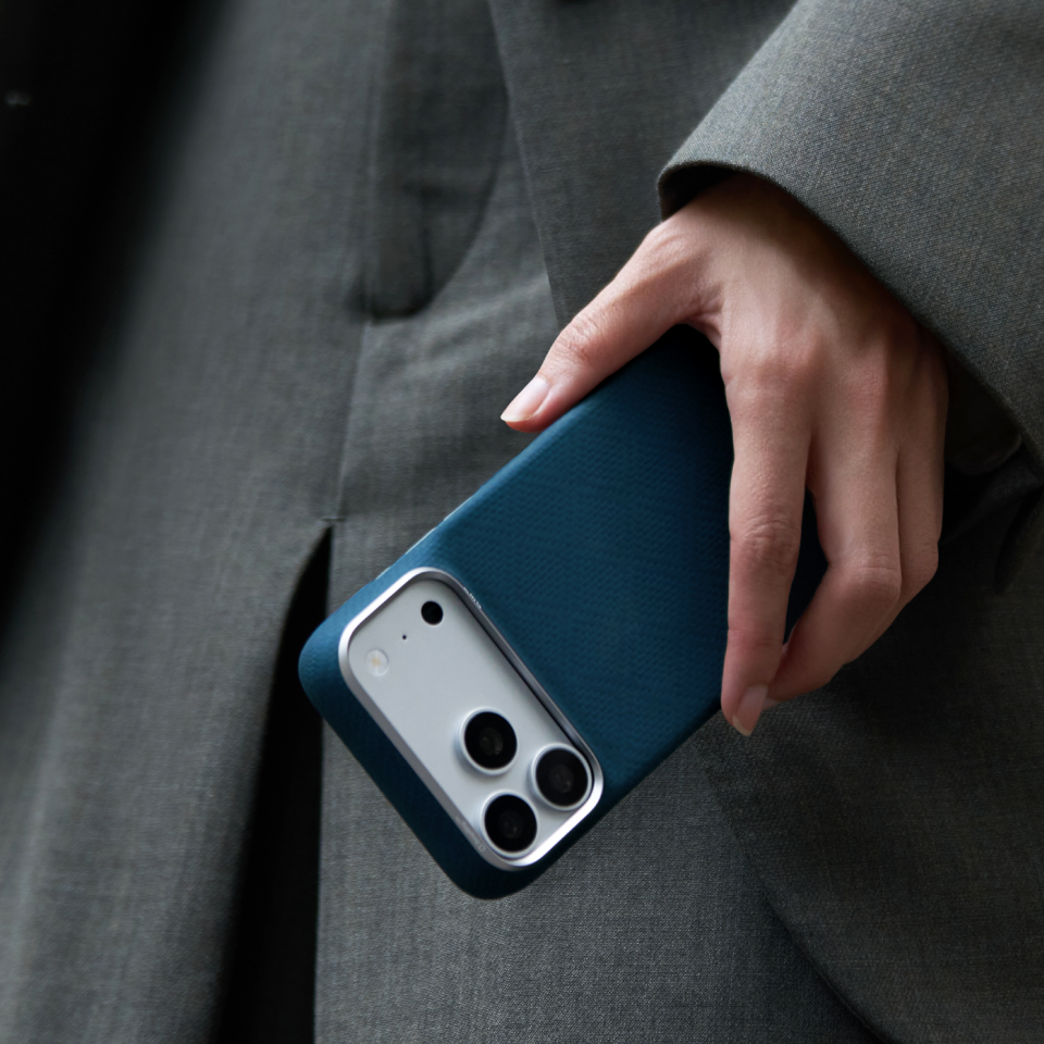 Pitaka Edge Case for iPhone 18 Pro Max Abyss Blue  [7]