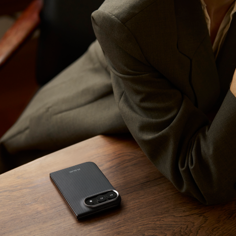 Pitaka Edge Case for iPhone 18 Fold Back Cover Black Grey [5]