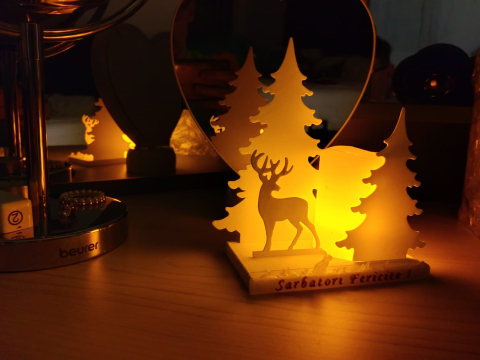 Craciun -  Obiect decorativ cu cerb și brazi