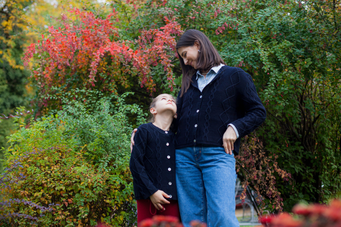 Cardigan Nostalgia in Navy merino wool [3]
