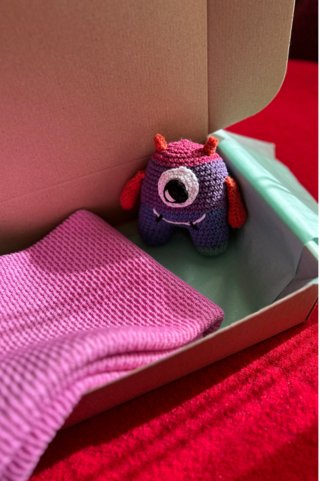 Happy Box Bee [12]