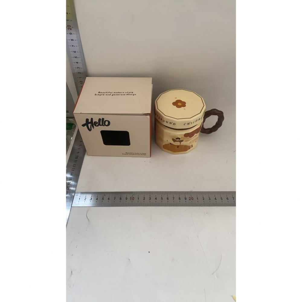 Cana din ceramica, cana pentru cafea, ceai, cana universala, unisex, cana cu capac, 9 x 8 x 8 cm, 400 ml, model baietel bej [3]