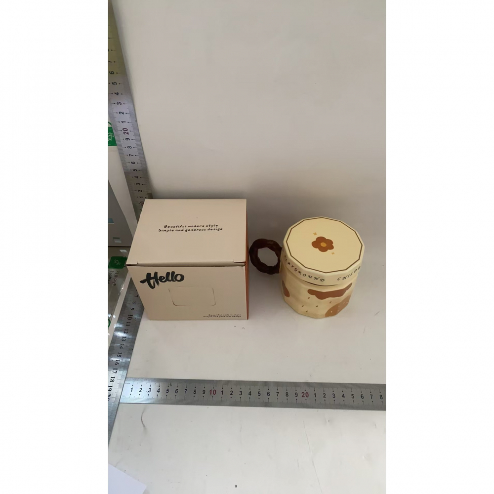 Cana din ceramica, cana pentru cafea, ceai, cana universala, unisex, cana cu capac, 9 x 8 x 8 cm, 400 ml, model fetita, bej [3]